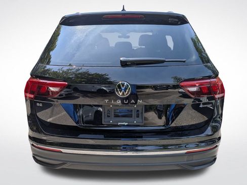 Used 2023 Volkswagen Tiguan SE AWD/4WD image 5