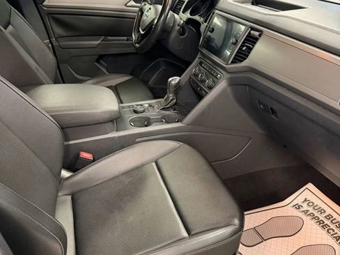Used 2019 Volkswagen Atlas SE image 12