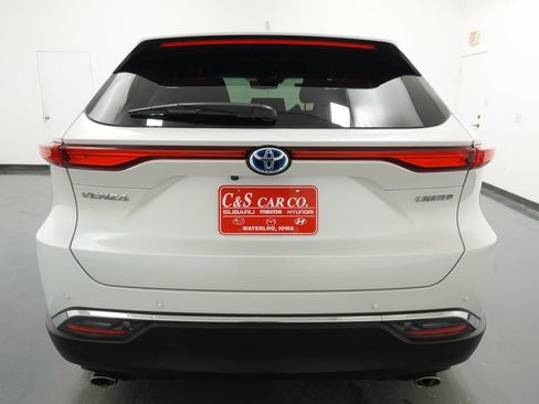 Used 2023 Toyota Venza Limited AWD/4WD image 7