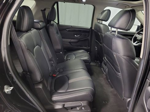 Used 2024 Honda Pilot Touring image 28