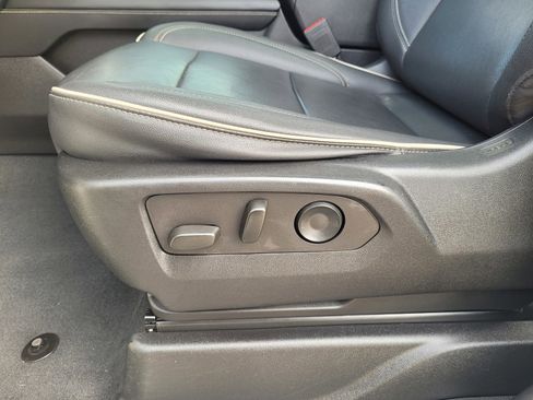 Used 2023 Chevrolet Tahoe Premier image 11