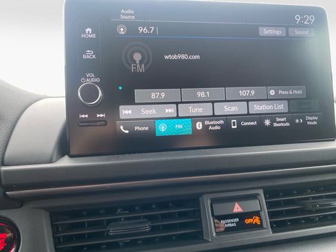 Certified 2024 Honda Pilot TrailSport image 21