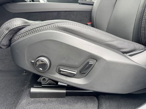 New 2026 Volvo XC60 T8 Ultra w/ Protection Package Premier AWD/4WD image 29
