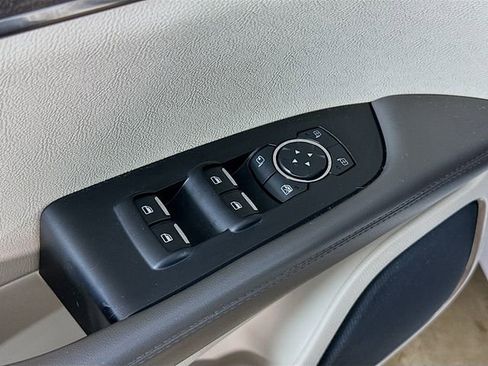 Used 2019 Lincoln Nautilus Reserve w/ Cargo Utility Package image 17