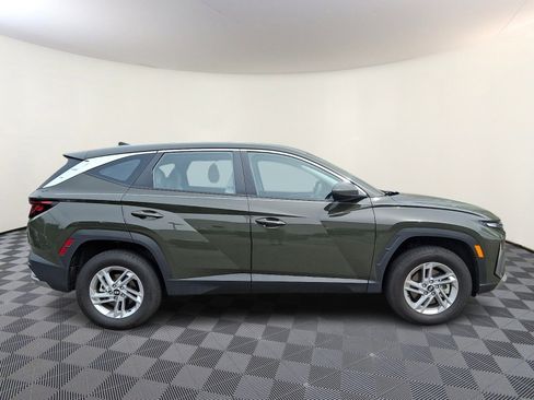 Used 2025 Hyundai Tucson SE AWD/4WD image 7