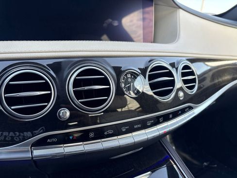 Used 2018 Mercedes-Benz S 560 Sedan image 33