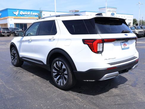 New 2026 Ford Explorer Platinum w/ LUX Leather Package AWD/4WD image 25
