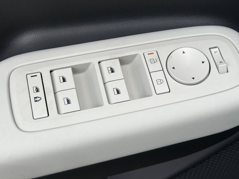 New 2026 Hyundai Santa Fe SE image 12