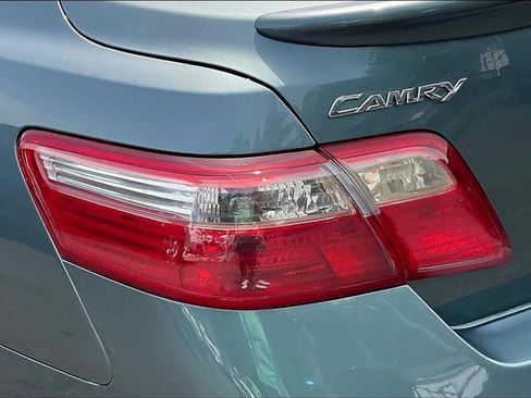 Used 2009 Toyota Camry SE FWD image 22
