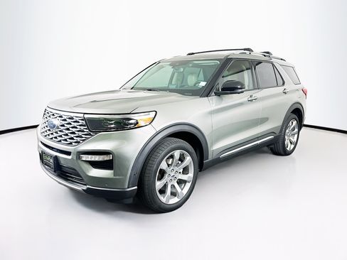 Used 2020 Ford Explorer Platinum w/ Premium Technology Package AWD/4WD image 3