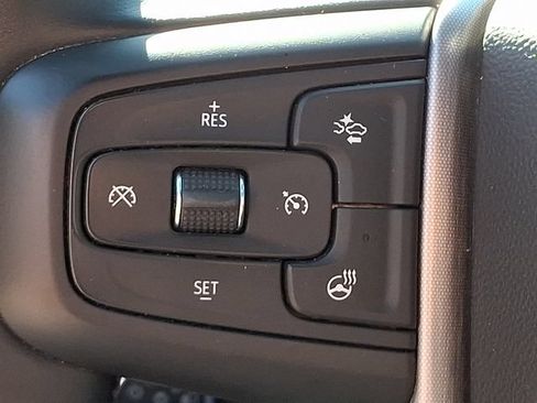 Used 2025 GMC Sierra 1500 SLT AWD/4WD image 21