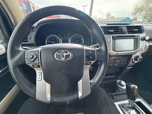 Used 2015 Toyota 4Runner Limited image 14