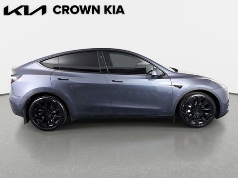 Used 2023 Tesla Model Y Long Range image 5