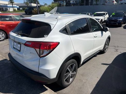 Used 2021 Honda HR-V EX image 3