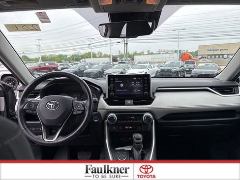 Used 2019 Toyota RAV4 XLE w/ Convenience Package AWD/4WD image 18