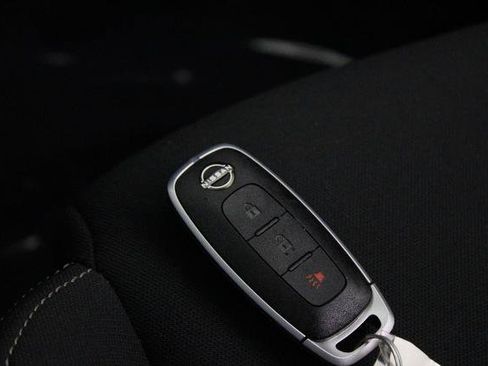 Certified 2023 Nissan Rogue S FWD image 28