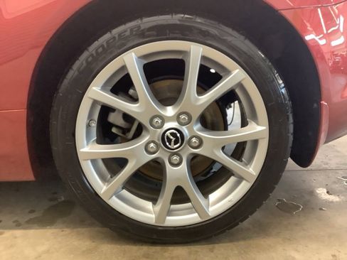 Used 2014 MAZDA MX-5 Miata Grand Touring w/ Premium Package RWD image 19