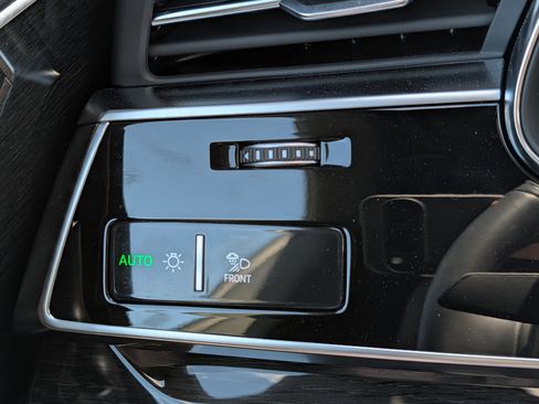 Certified 2025 Audi Q8 Prestige w/ Prestige Package AWD/4WD image 30