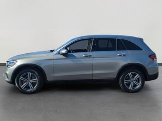 Used 2022 Mercedes-Benz GLC 300 GLC 300 video 2