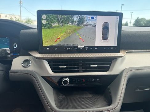 New 2025 Ford Explorer Active w/ Active Comfort Package image 25