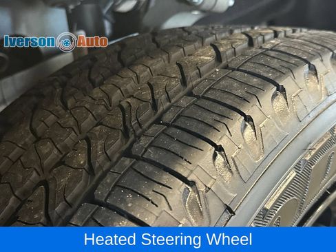 Used 2023 Jeep Grand Cherokee L Laredo AWD/4WD image 13