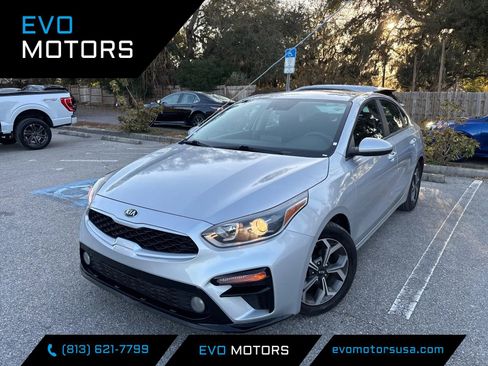 Used 2020 Kia Forte LXS FWD image 1