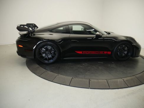 Certified 2025 Porsche 911 GT3 RWD image 8