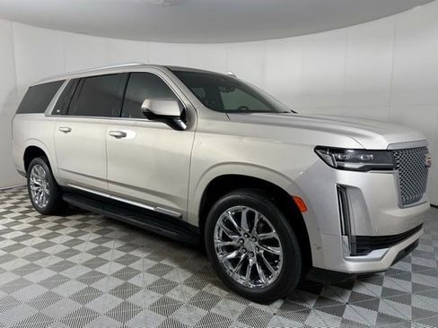 Certified 2021 Cadillac Escalade ESV Premium Luxury w/ LPO, Radiant Package image 8