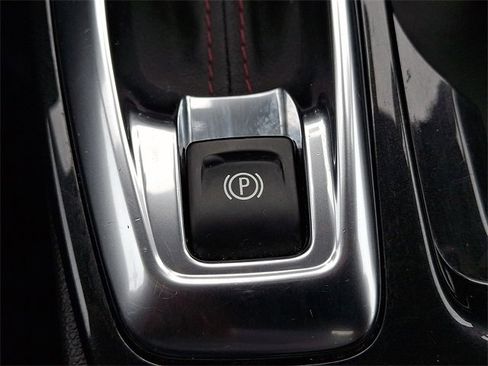 Used 2022 Chevrolet TrailBlazer RS w/ Sun and Liftgate Package image 26