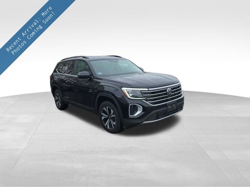 Used 2024 Volkswagen Atlas SE AWD/4WD image 1