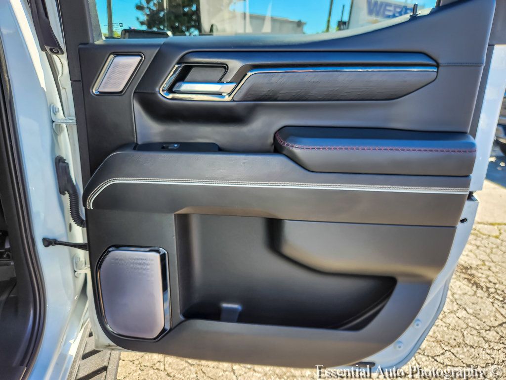 Used 2022 GMC Sierra 1500 AT4X AWD/4WD image 18