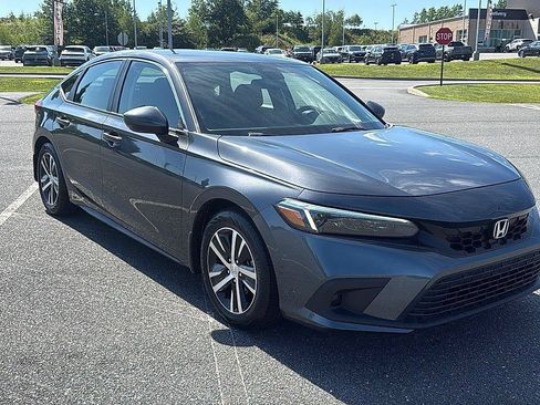 Used 2023 Honda Civic LX image 1