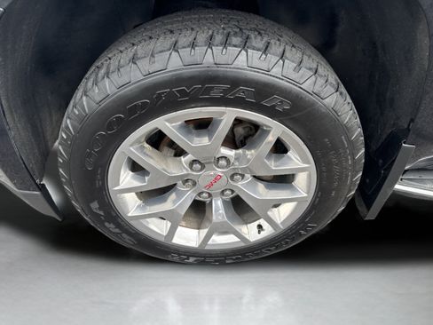 Used 2019 GMC Yukon SLT AWD/4WD image 9