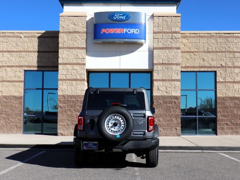 New 2025 Ford Bronco 4-Door image 7