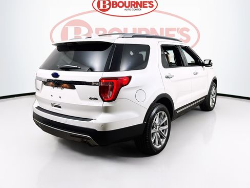 Used 2016 Ford Explorer Limited w/ Equipment Group 301A AWD/4WD image 11
