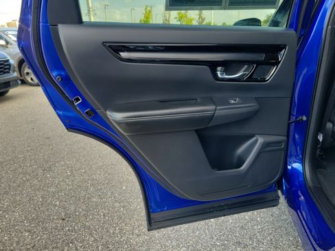 Used 2025 Honda CR-V EX-L image 14