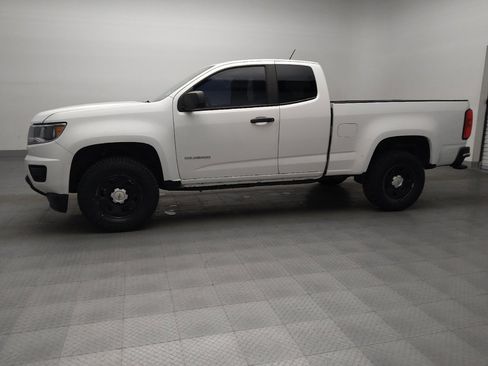 Used 2017 Chevrolet Colorado W/T RWD image 2