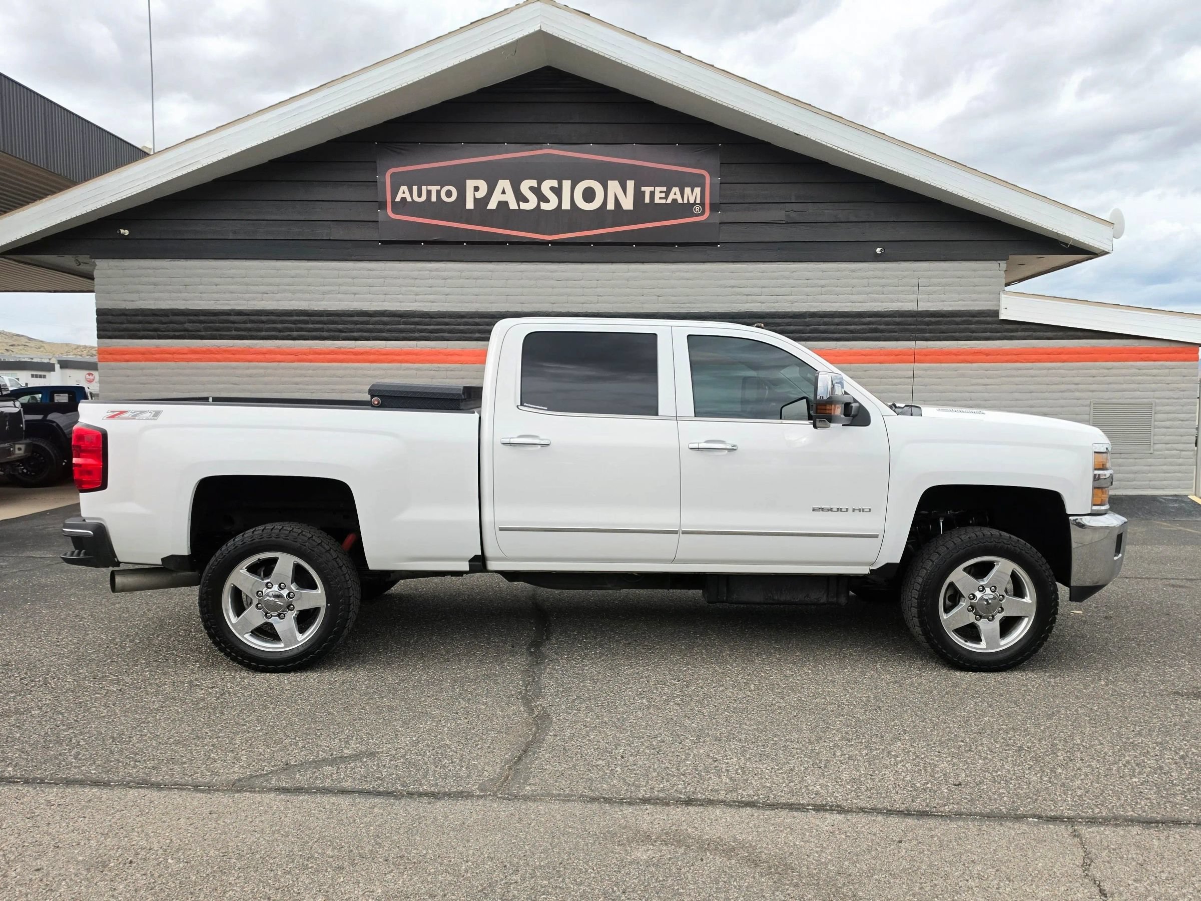 Used 2015 Chevrolet Silverado 2500 LTZ w/ Duramax Plus Package AWD/4WD image 6