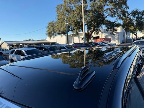 Used 2023 Chevrolet Tahoe Z71 w/ Z71 Off-Road Package image 11