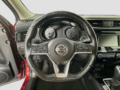 Used 2020 Nissan Rogue Sport SL w/ Premium Package FWD image 11