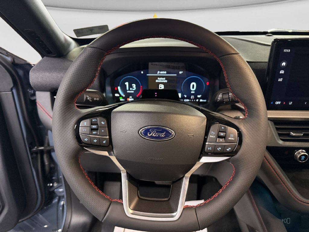 New 2026 Ford Explorer ST-Line w/ ST-Line Street Pack AWD/4WD image 16