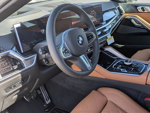 New 2026 BMW X6 xDrive40i image 3