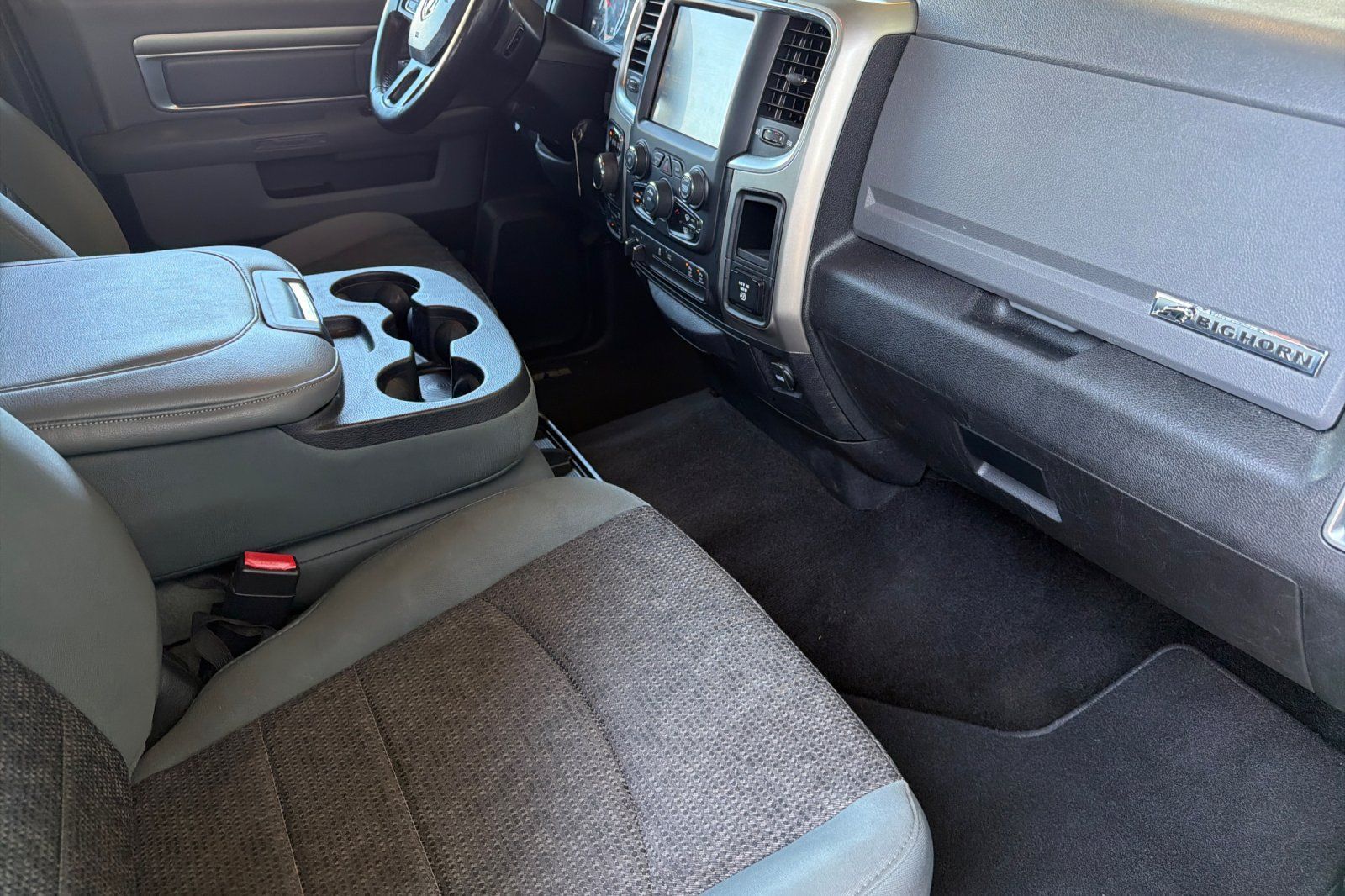 Used 2016 RAM 1500 SLT AWD/4WD image 14