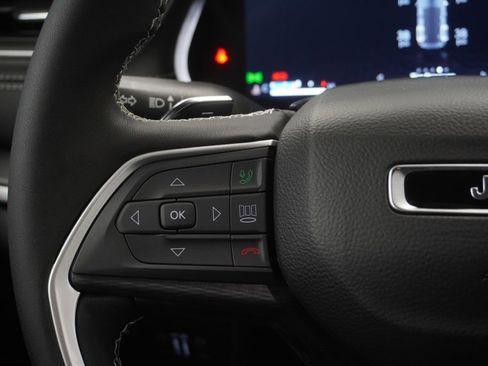 New 2026 Jeep Grand Cherokee Laredo AWD/4WD image 24