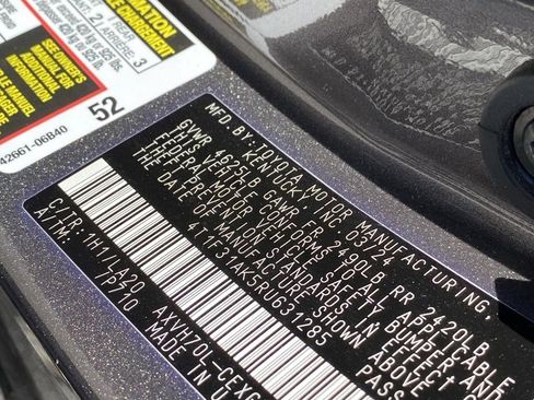 Used 2024 Toyota Camry XLE w/ Cold Weather Package image 10