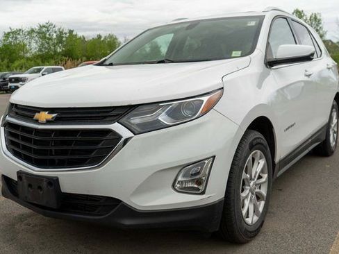 Used 2019 Chevrolet Equinox LT w/ Sun & Navigation Package AWD/4WD image 1