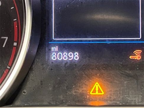 Used 2021 Volkswagen Tiguan SE image 23