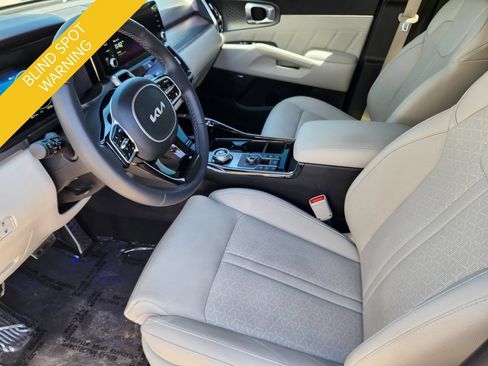 Certified 2024 Kia Sorento SX Prestige AWD/4WD image 9