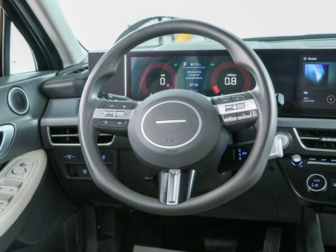 Used 2025 Hyundai Sonata SEL FWD image 12