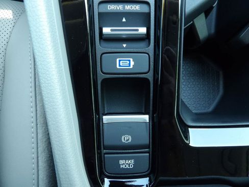 Used 2025 Honda Accord EX-L image 25